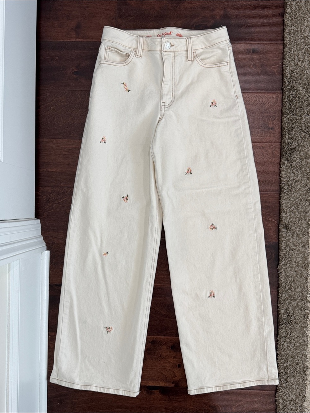 Cat & Jack Girls Wide Leg Stretch Jeans Cream /Embroidered Flowers, size 14